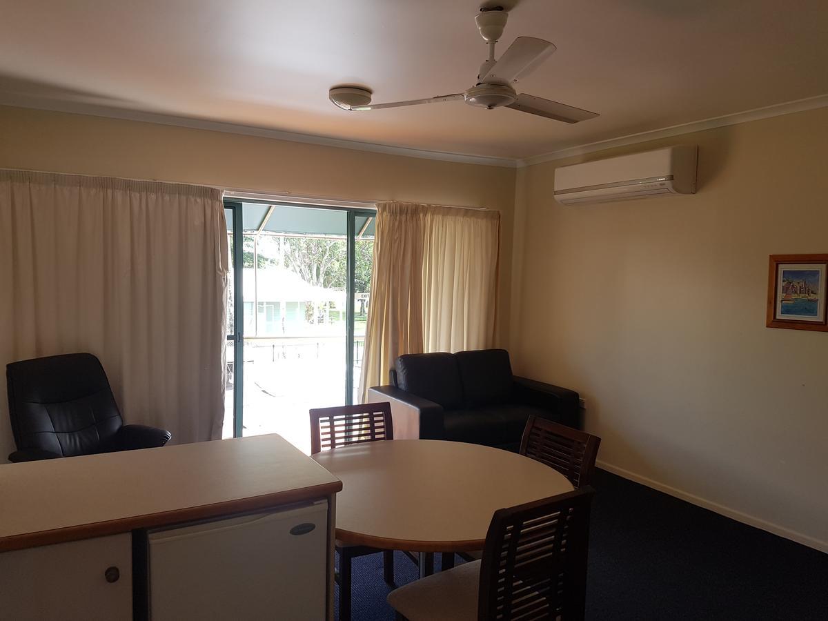 Lucinda Fishing Lodge Ngoại thất bức ảnh