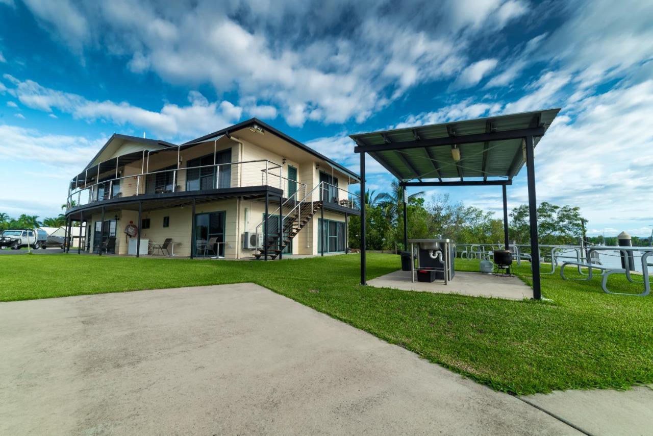 Lucinda Fishing Lodge Ngoại thất bức ảnh