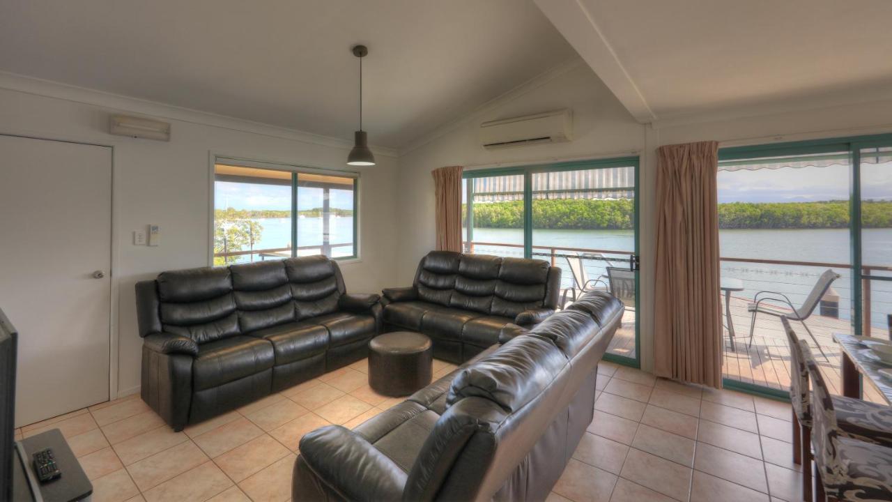 Lucinda Fishing Lodge Ngoại thất bức ảnh